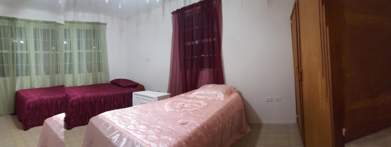 Cynson Villa Holiday Accommodations Christ Church Exteriör bild